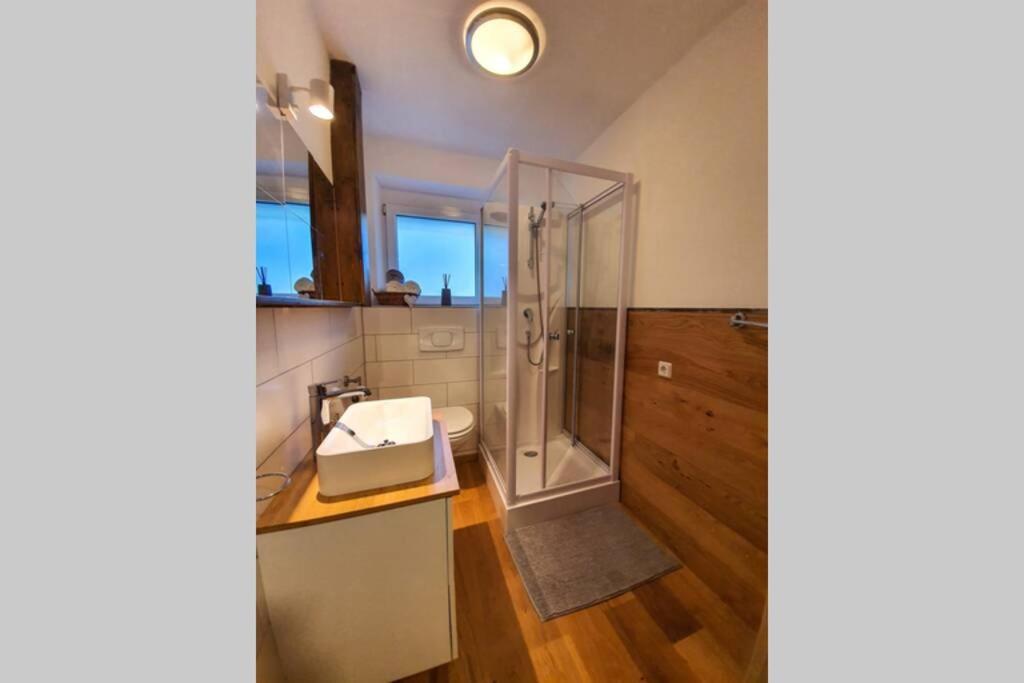 Tiny Kozma Apartment Bodensdorf Bagian luar foto