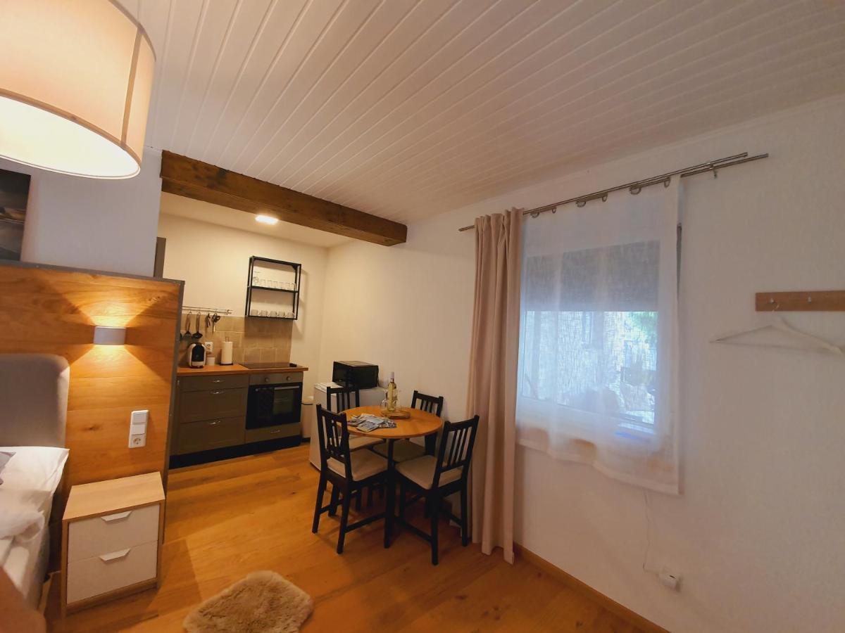 Tiny Kozma Apartment Bodensdorf Bagian luar foto